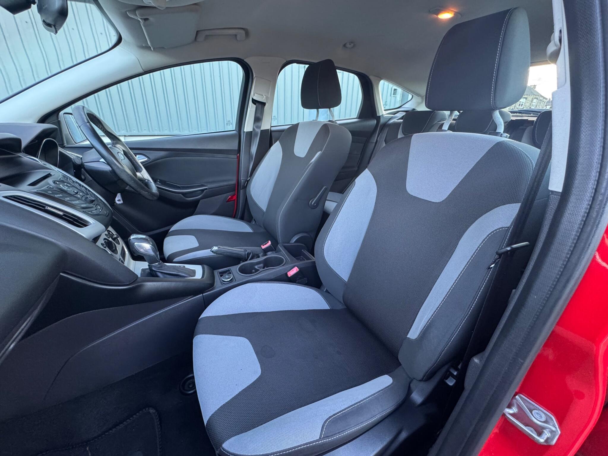 Ford Focus - Image 19