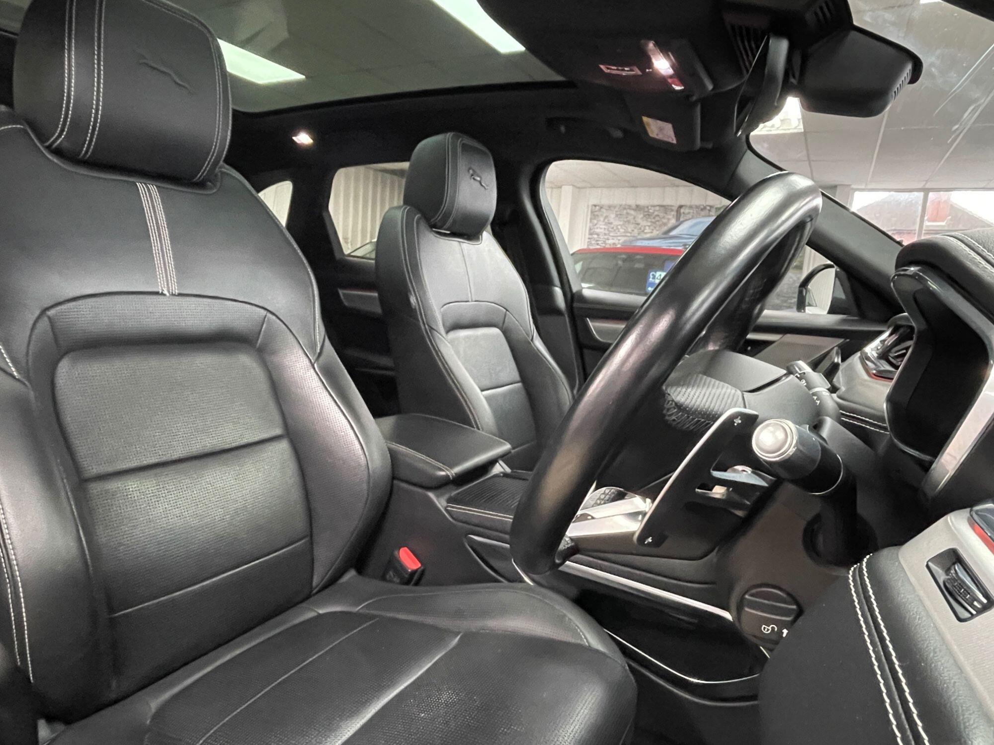 Jaguar F-Pace - Image 27