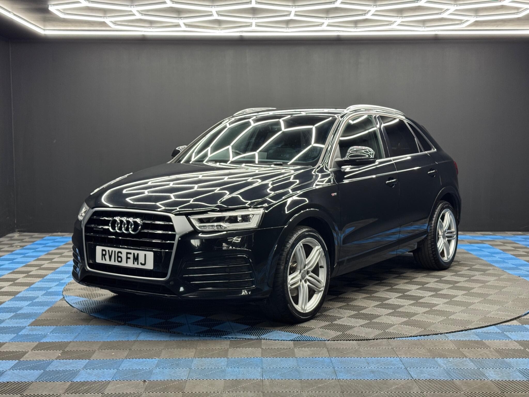 Audi Q3 - Image 3