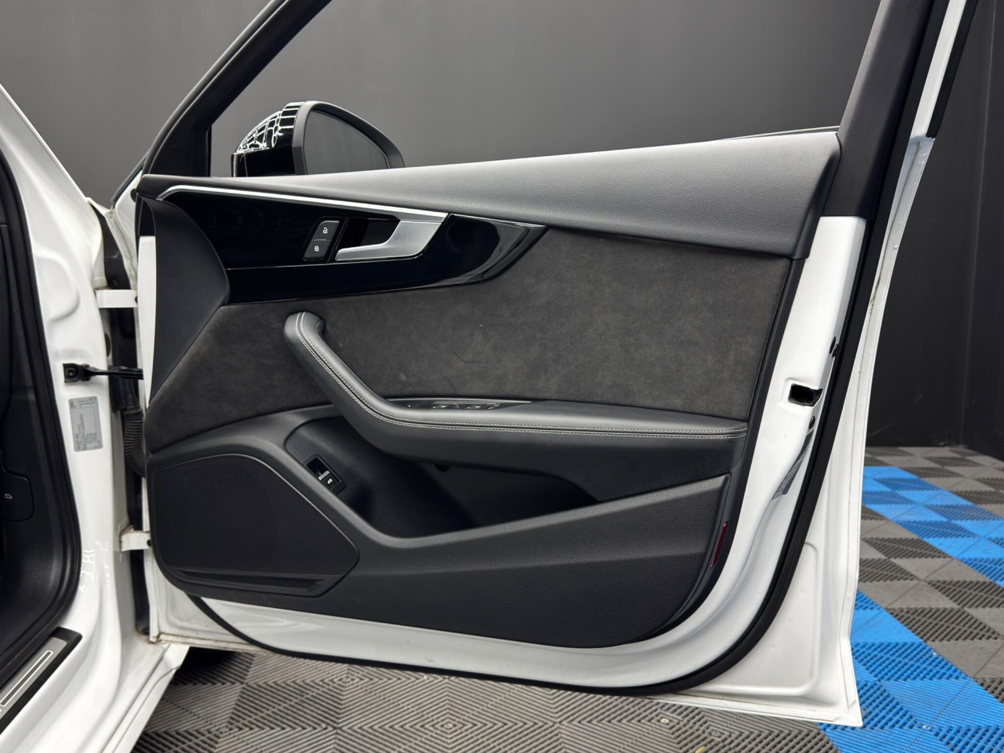 Audi S4 Avant - Image 45