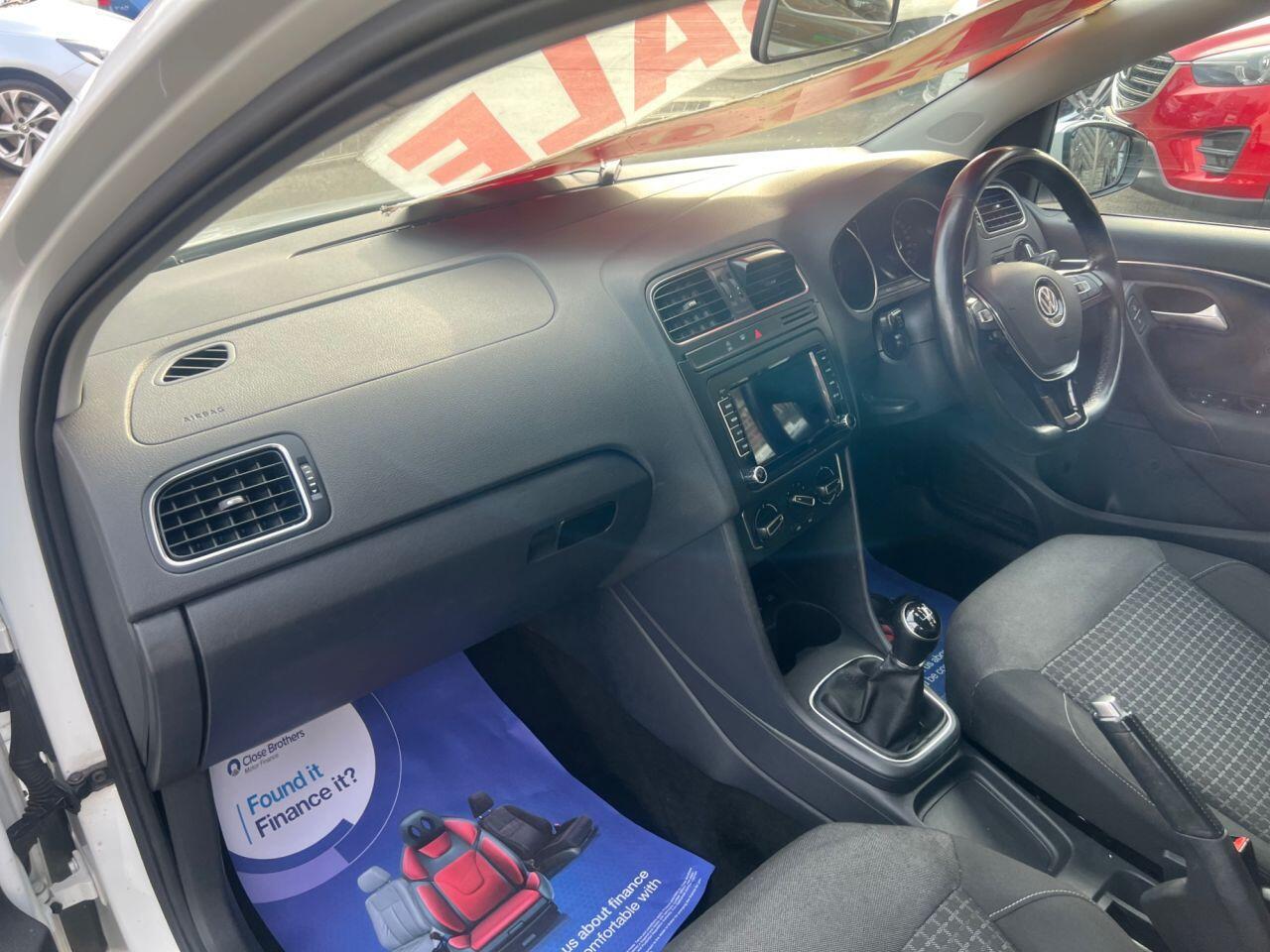 Volkswagen Polo - Image 23