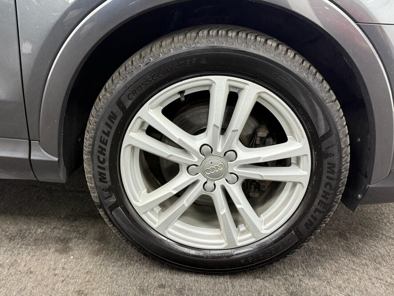 Audi Q3 - Image 10