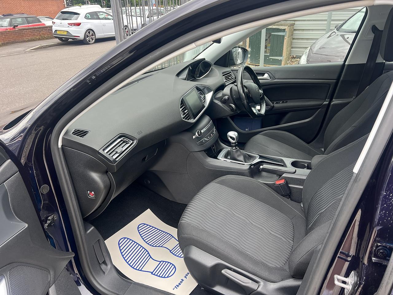 Peugeot 308 SW - Image 19