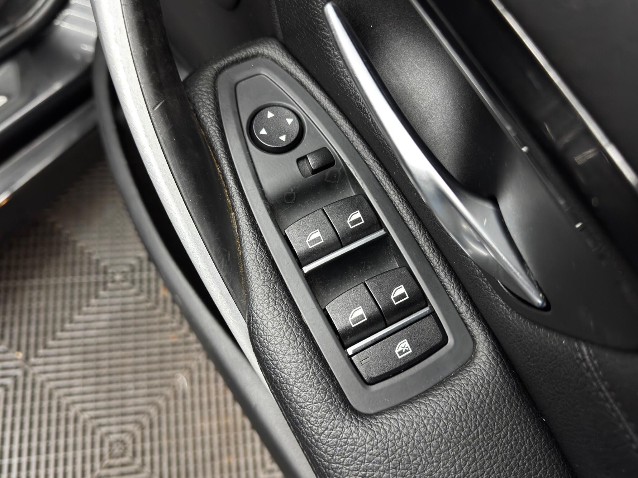 BMW 3 Series - Image 4