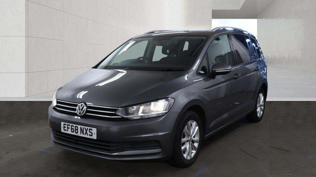 Volkswagen Touran - Image 2