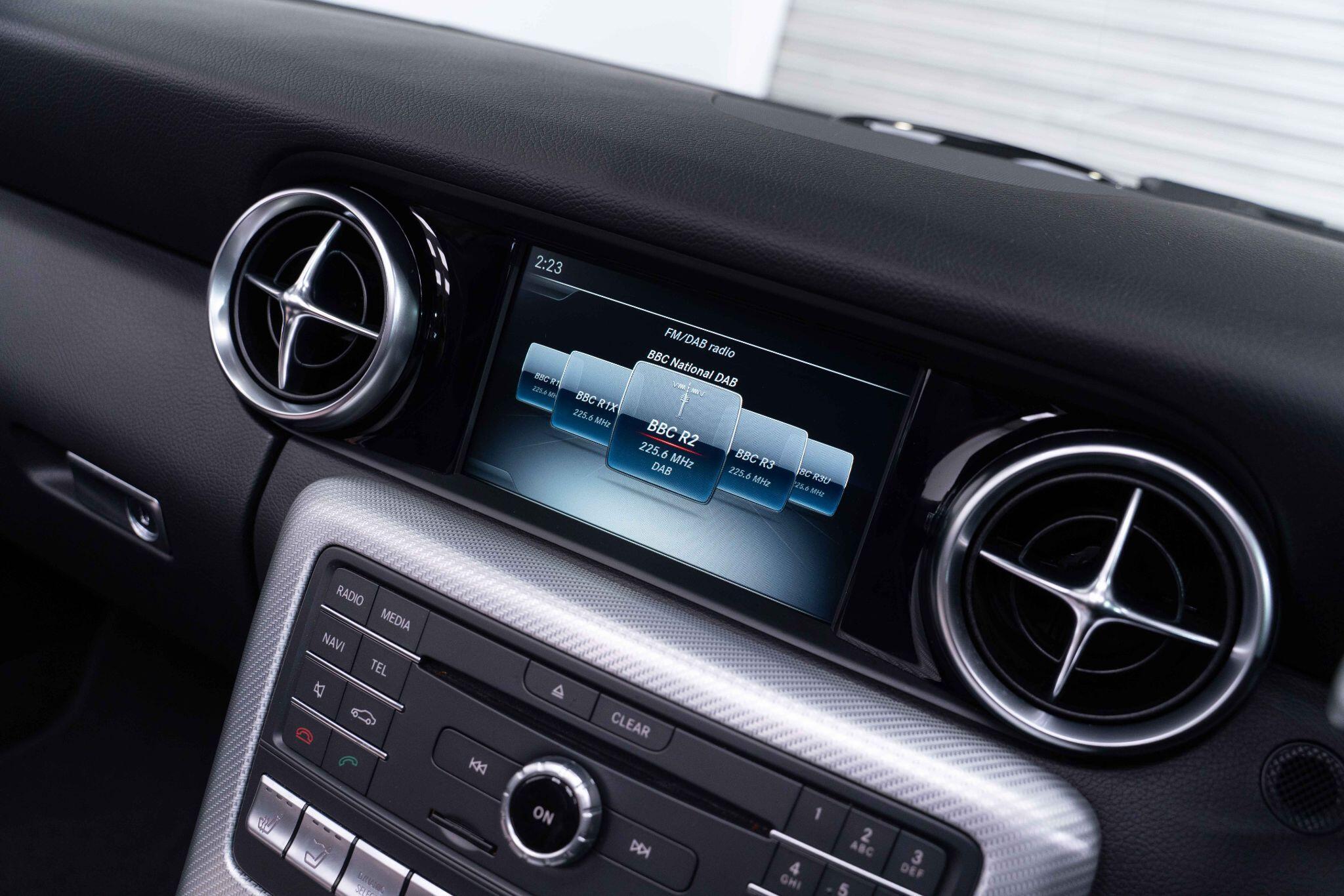 Mercedes SLC - Image 25