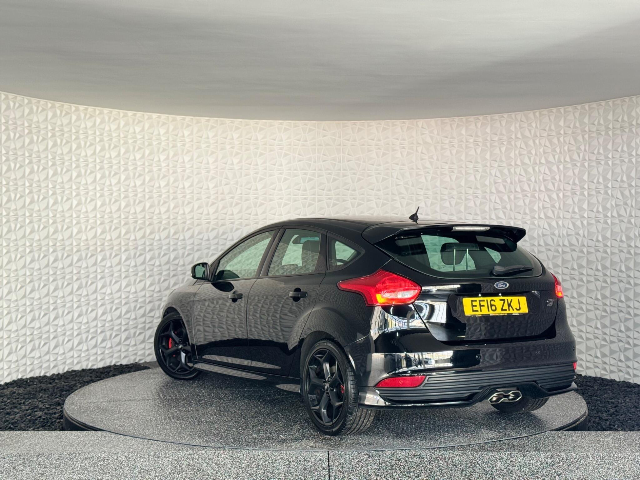 Ford Focus - Image 3