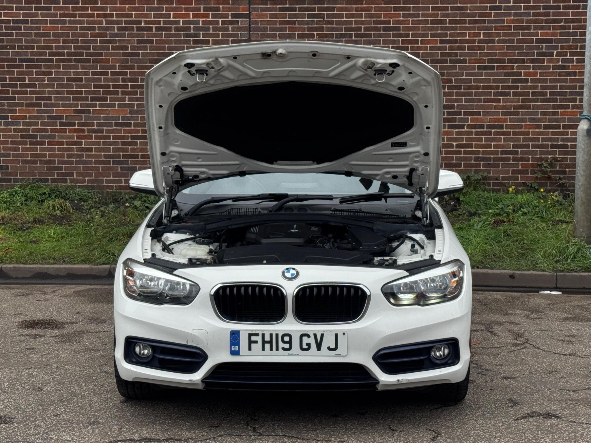 BMW 1 Series - Image 19