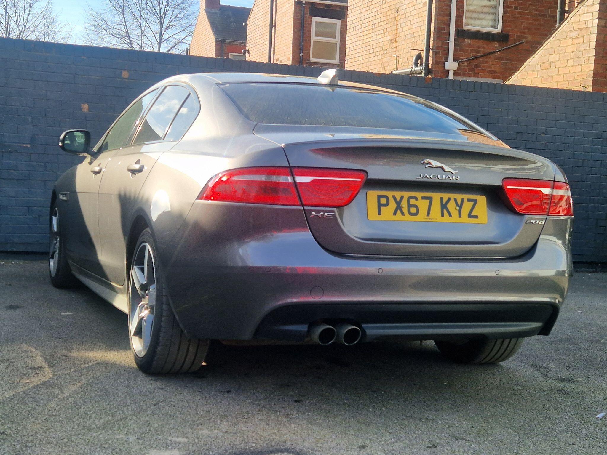 Jaguar XE - Image 23