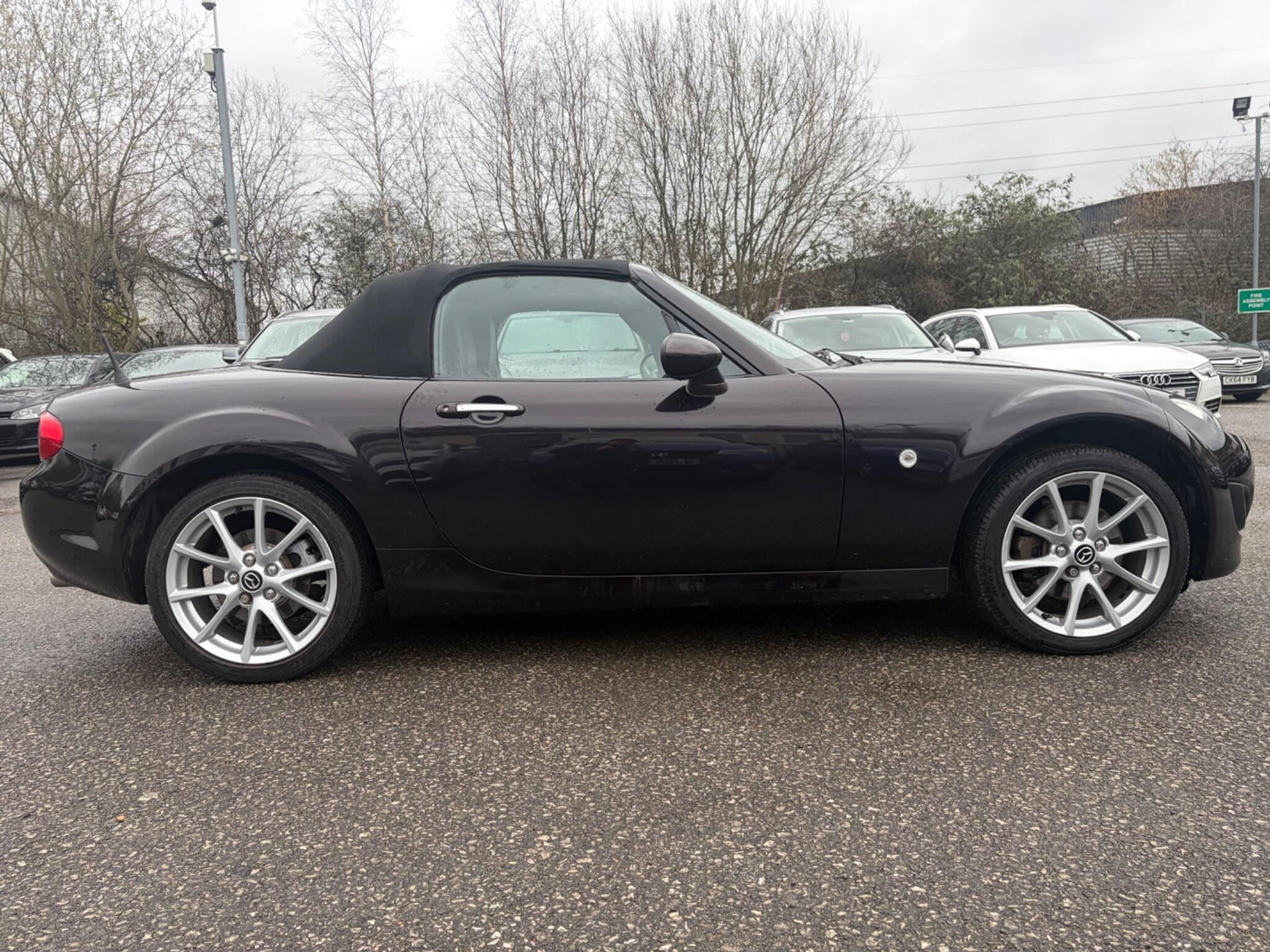 Mazda MX-5 - Image 18
