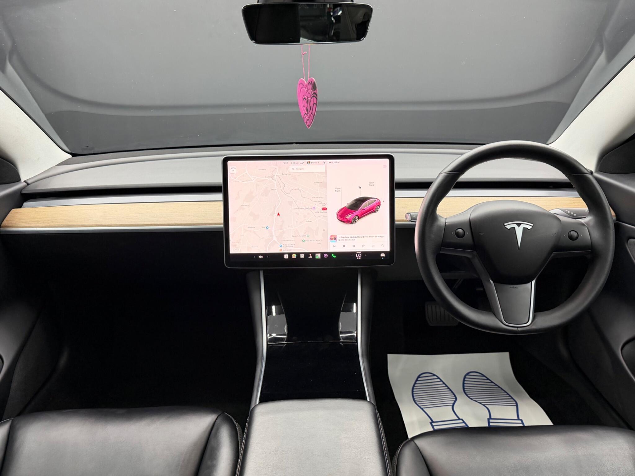 Tesla Model 3 - Image 10