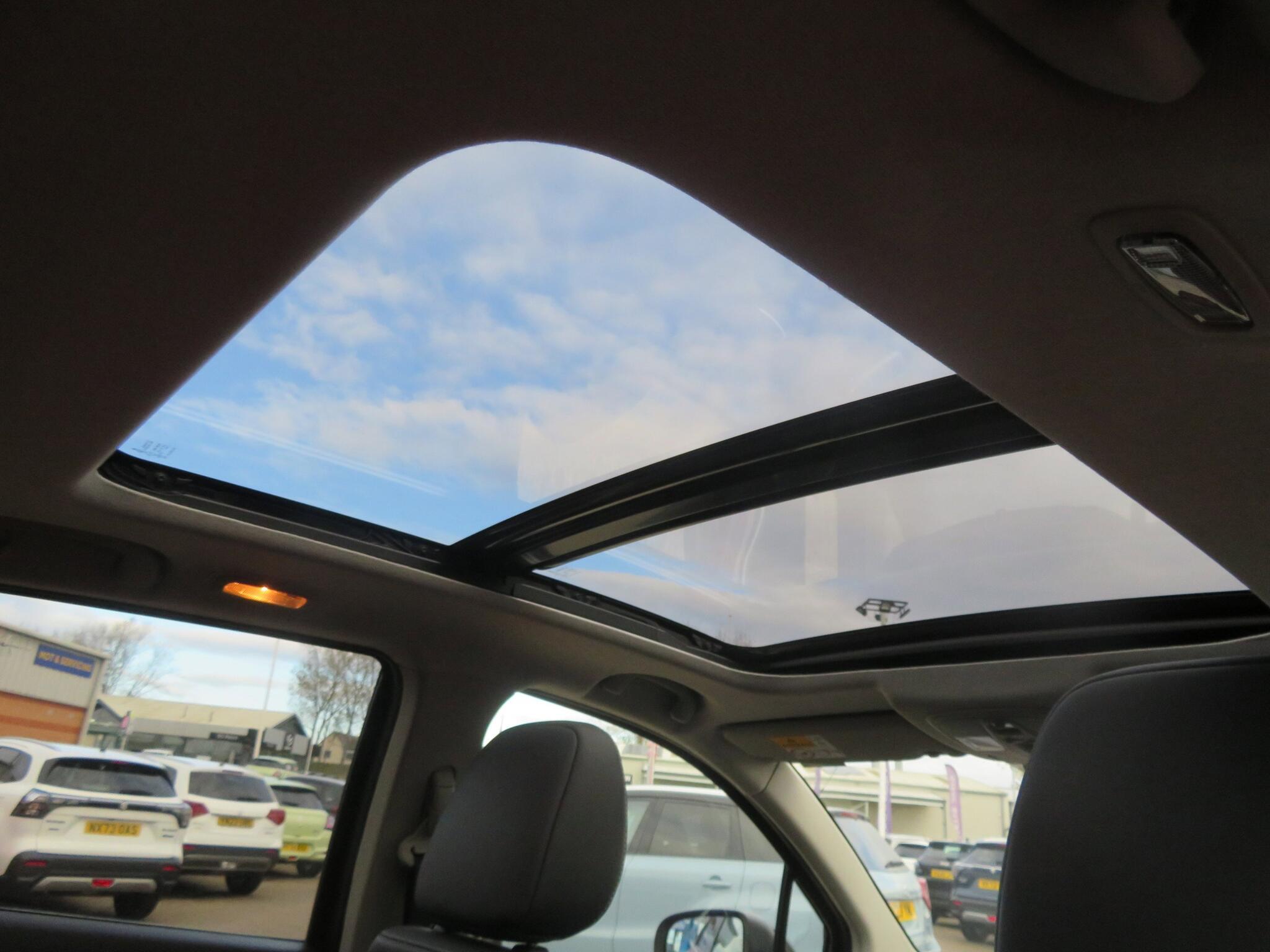 Suzuki S-Cross - Image 15