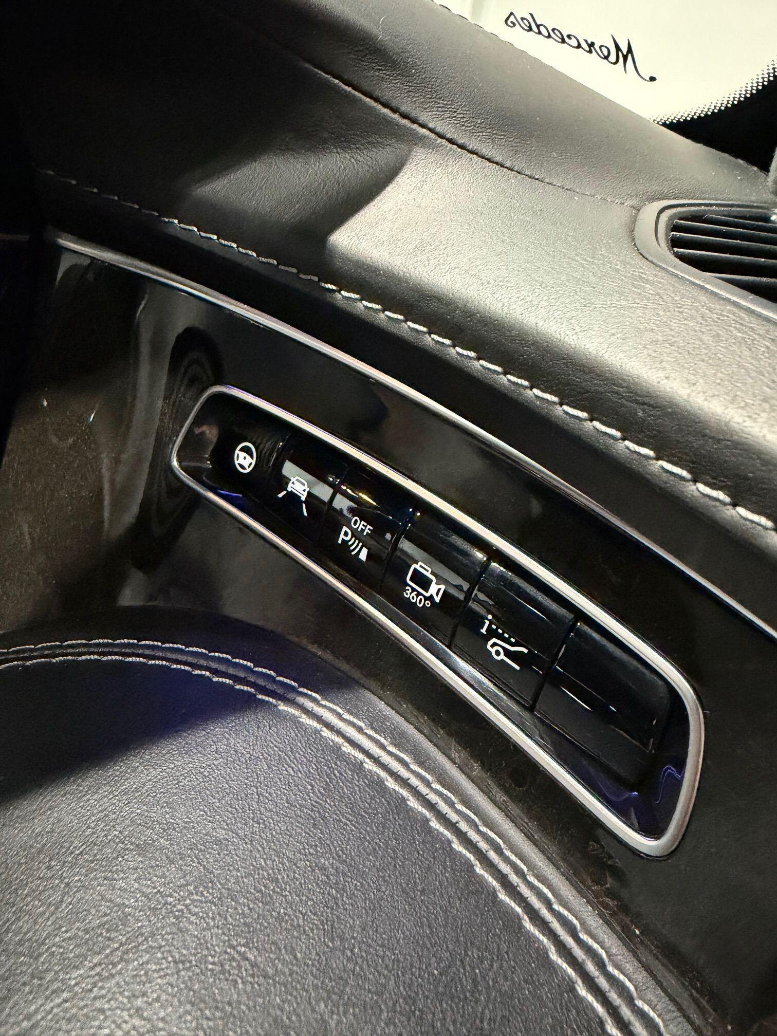 Mercedes S Class - Image 13