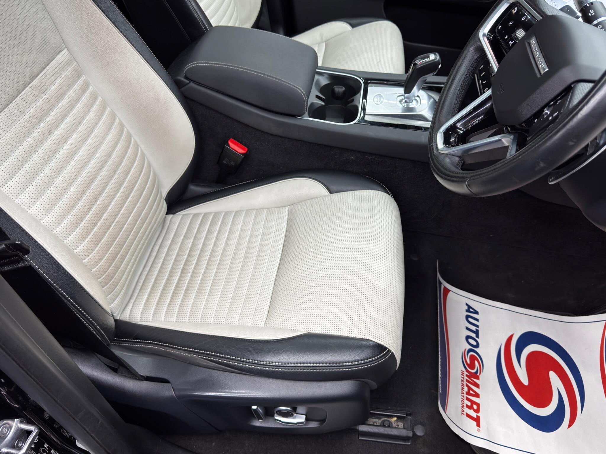 Land Rover DISCOVERY SPORT - Image 13