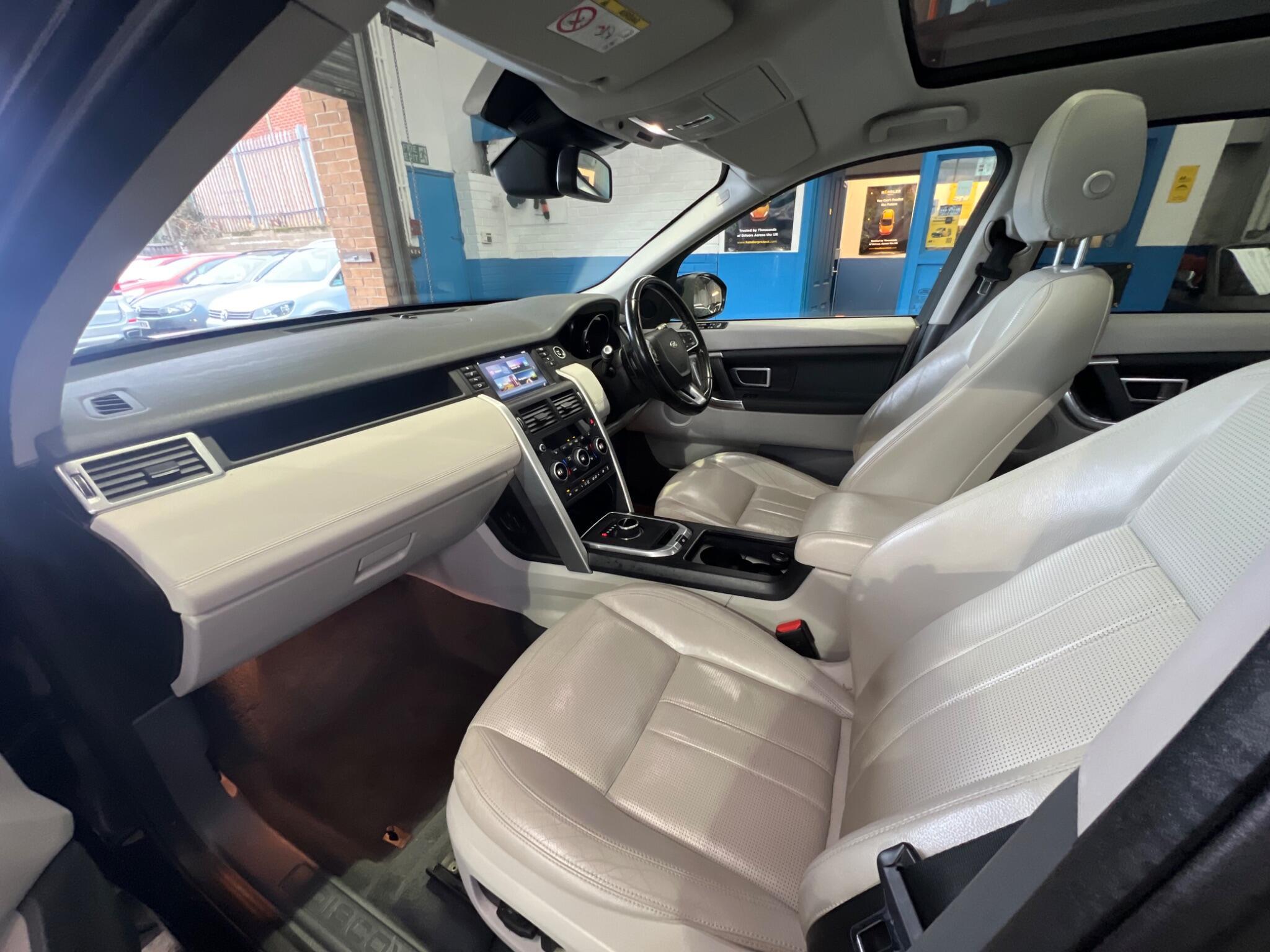 Land Rover DISCOVERY SPORT - Image 36