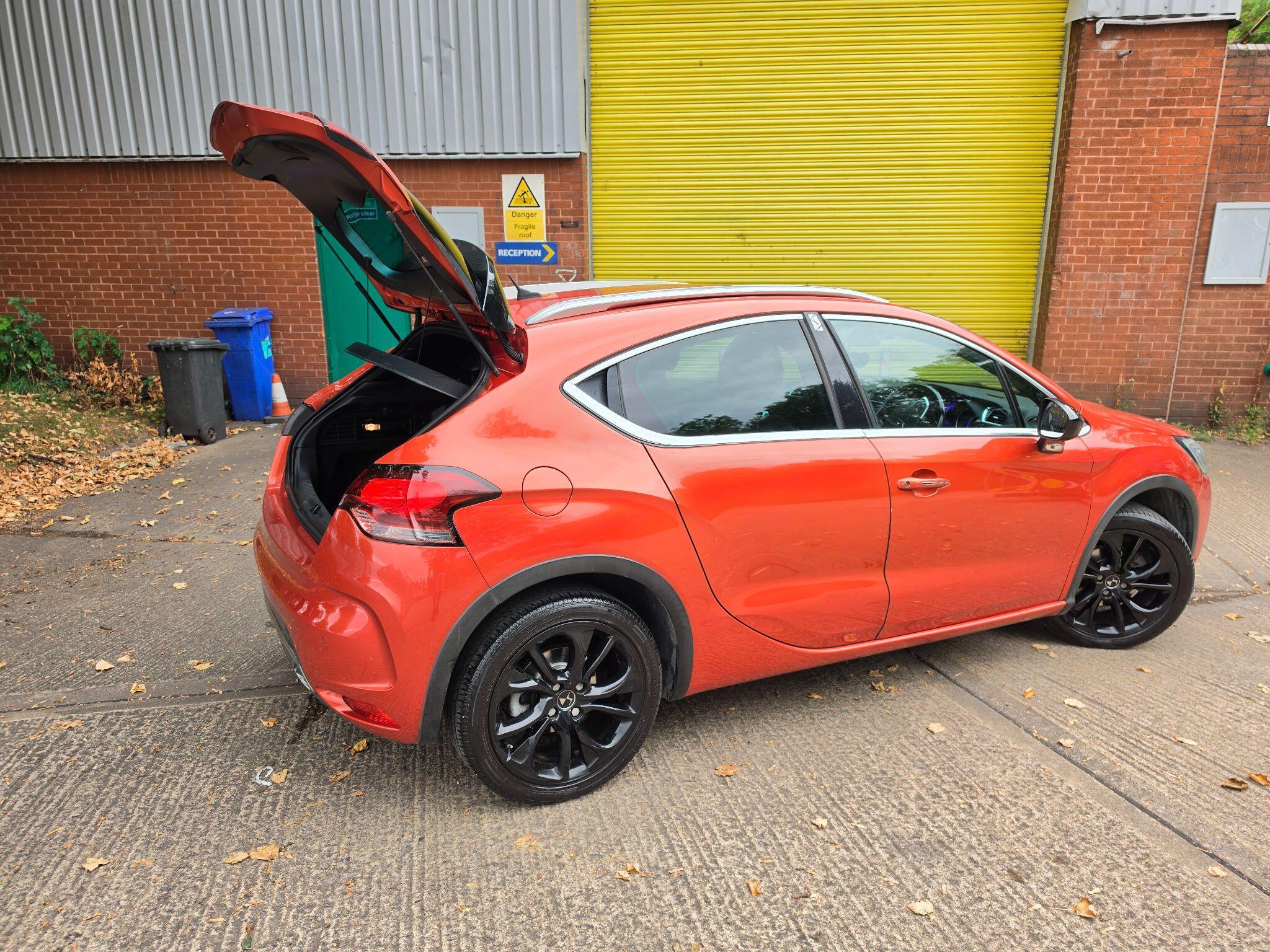 DS AUTOMOBILES DS 4 CROSSBACK - Image 9