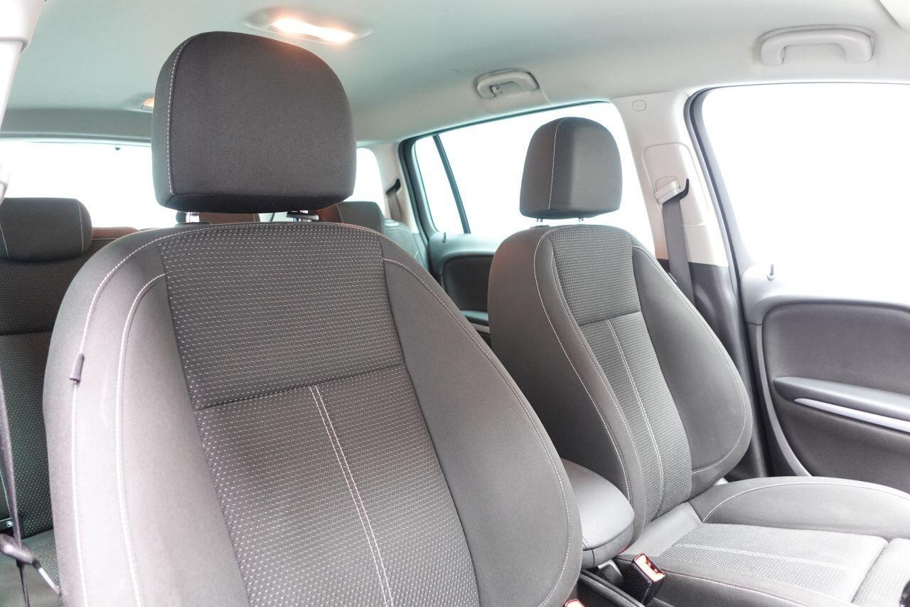 Vauxhall Zafira Tourer - Image 3