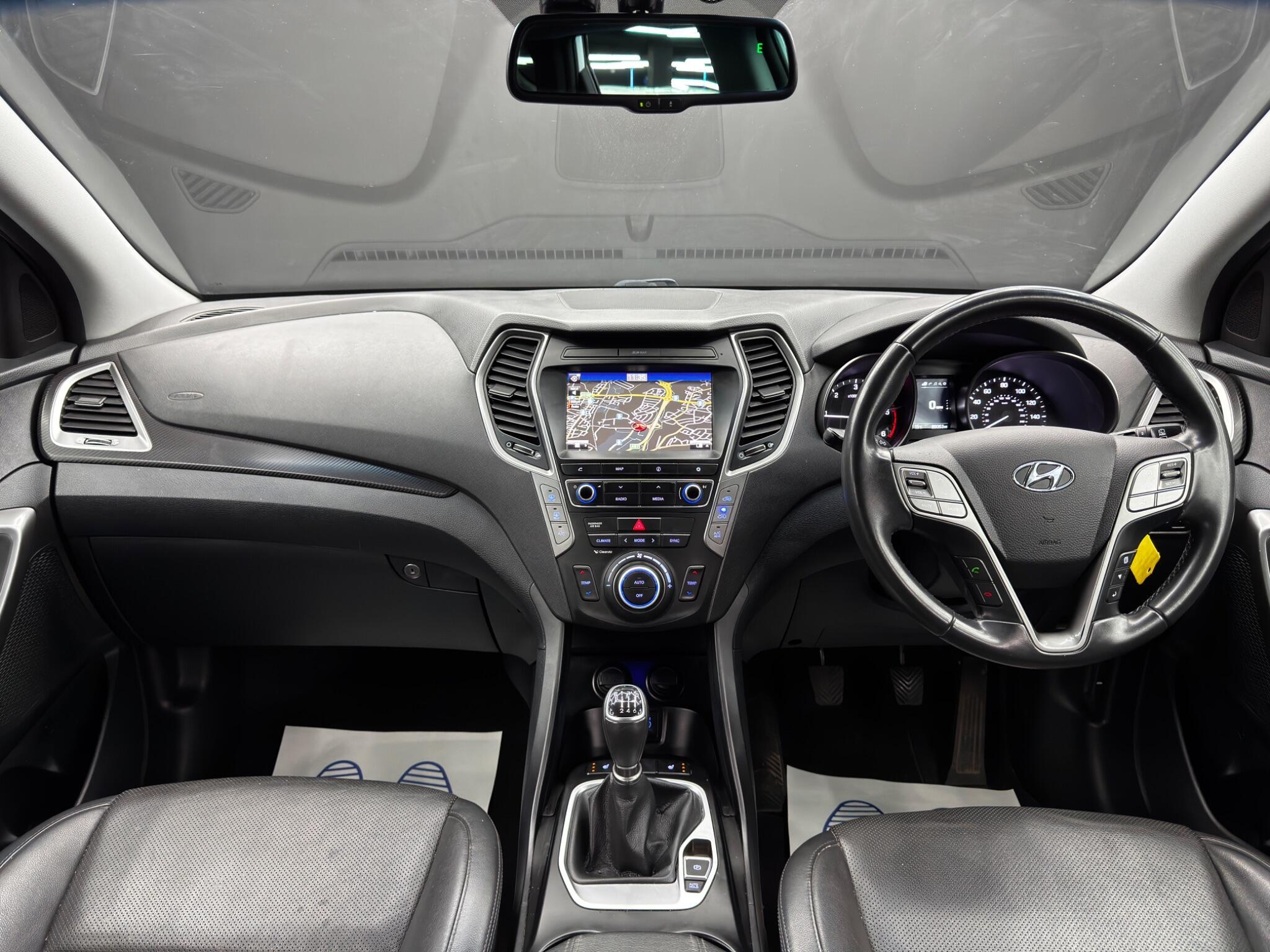 Hyundai Santa Fe - Image 10