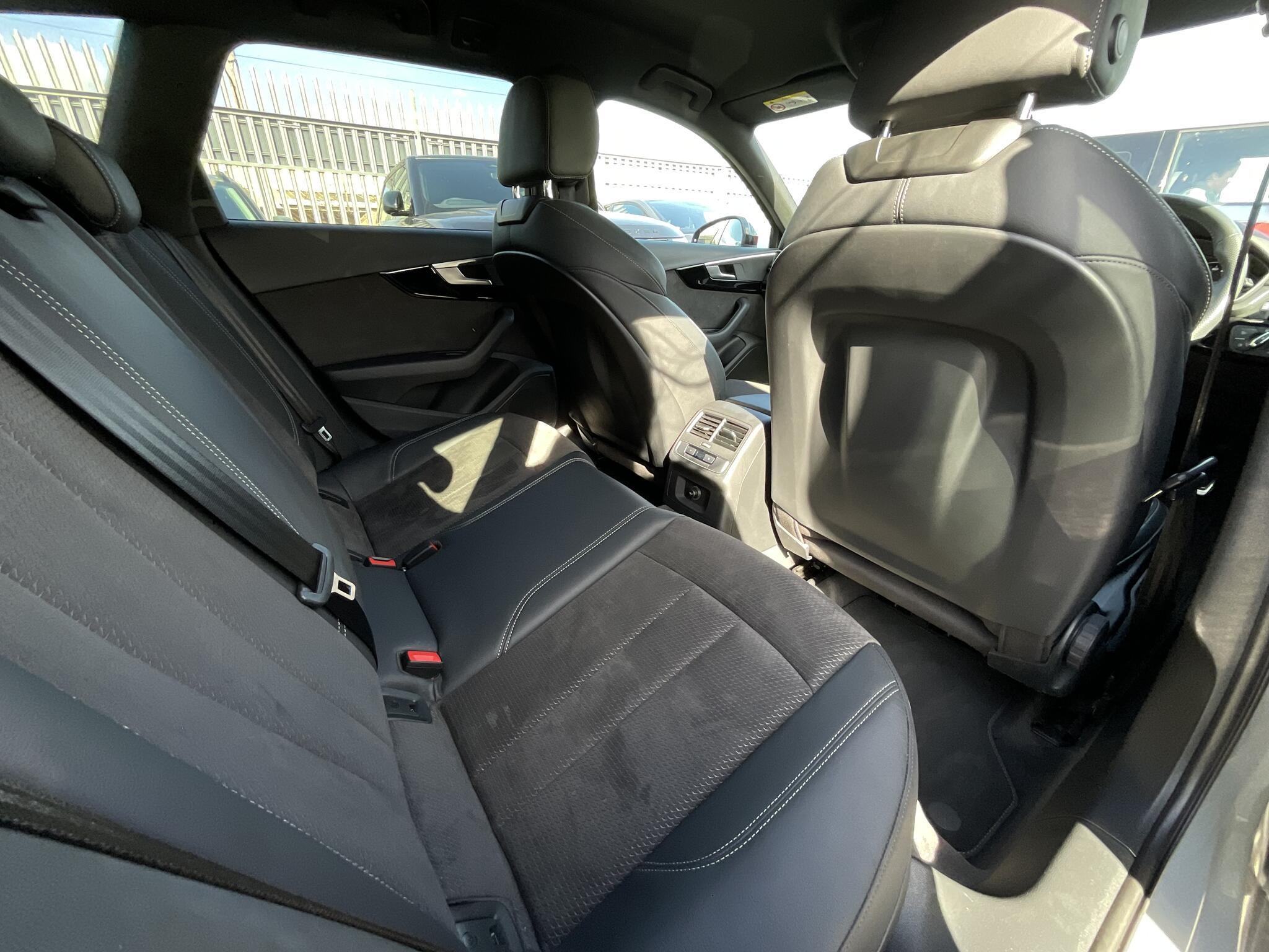 Audi A4 - Image 10