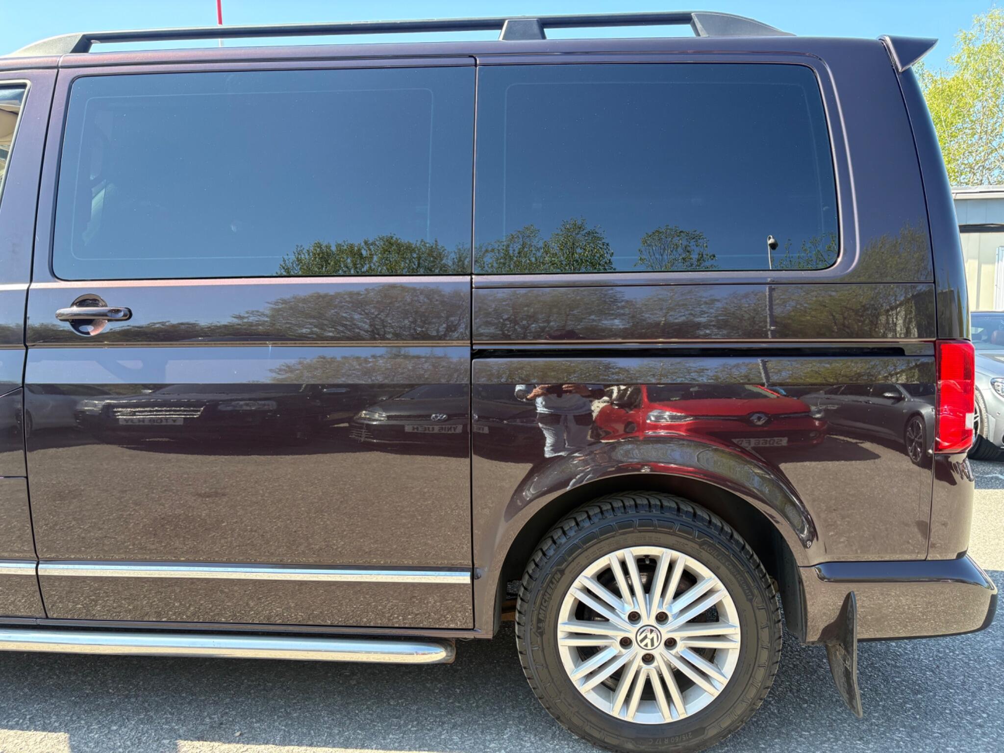 Volkswagen CARAVELLE - Image 11