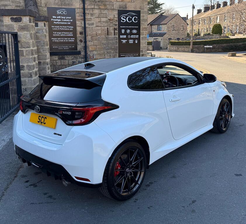 Toyota Yaris - Image 16