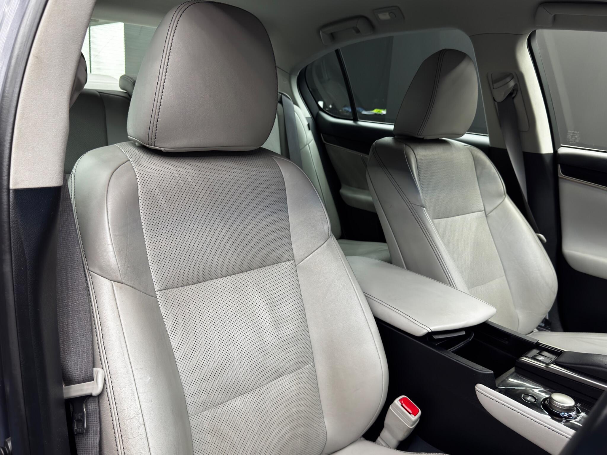 Lexus GS - Image 12