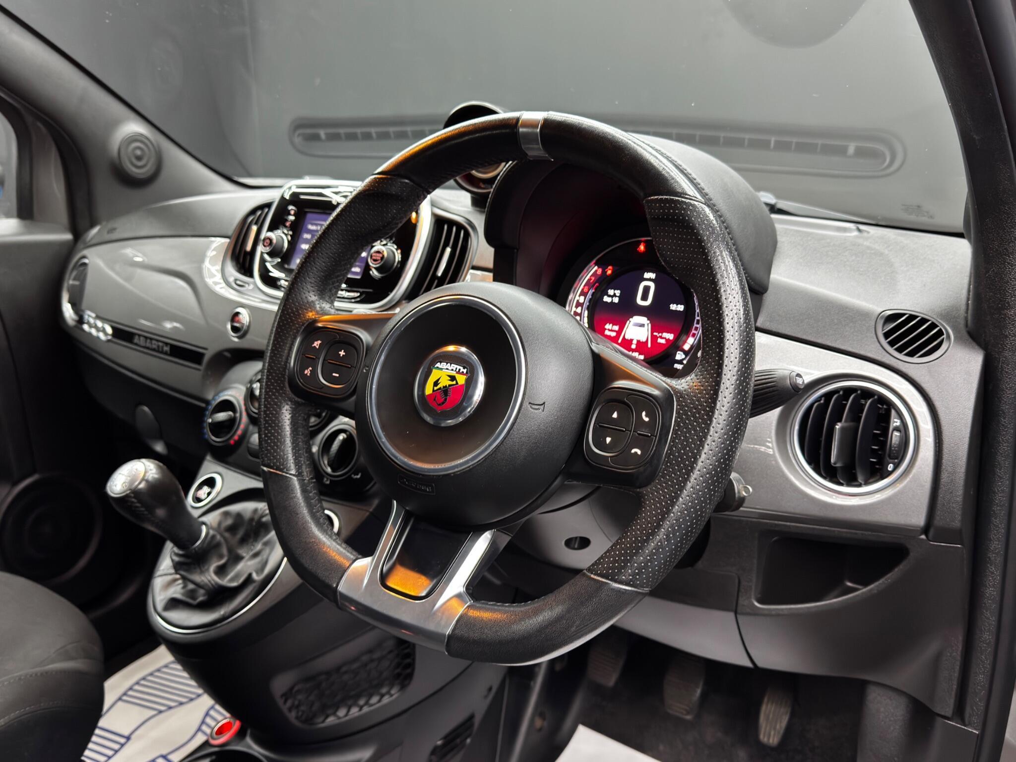 Abarth 595 - Image 9