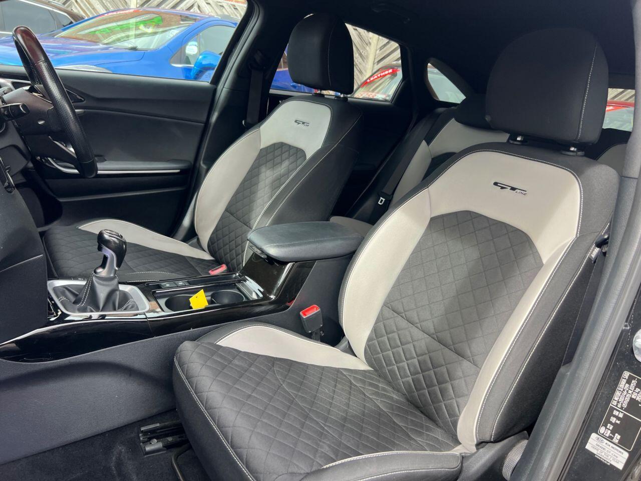 Kia ProCeed - Image 17