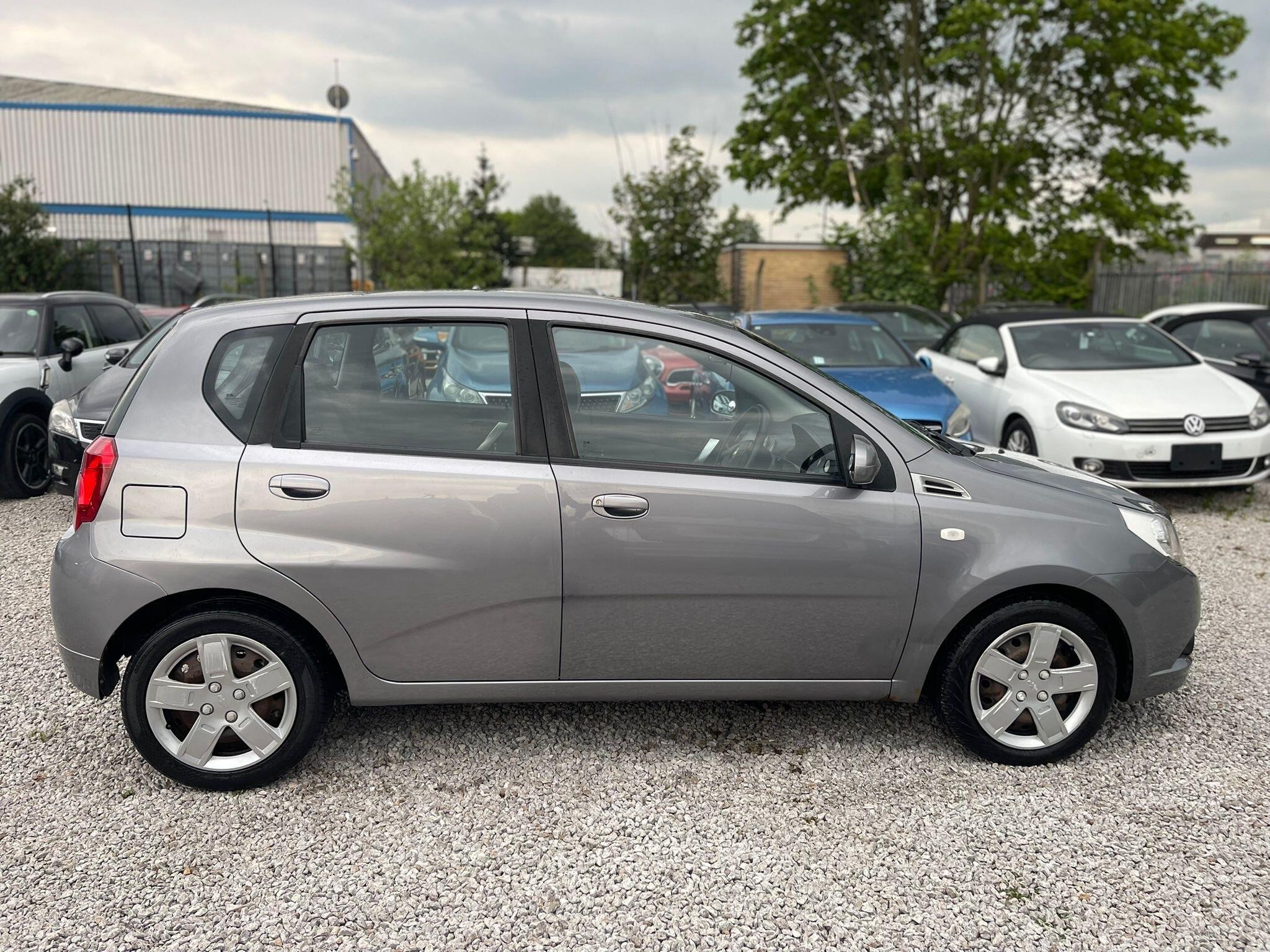 Chevrolet Aveo - Image 8