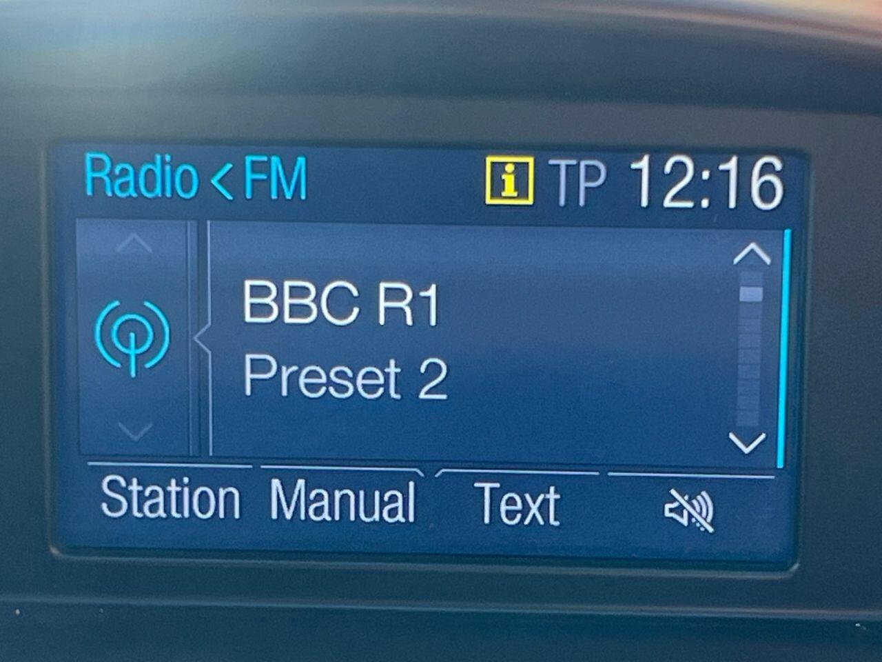 Ford Fiesta - Image 17