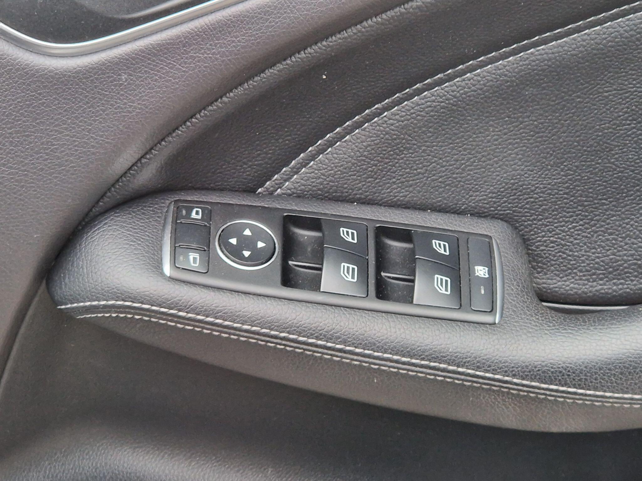 Mercedes B Class - Image 27