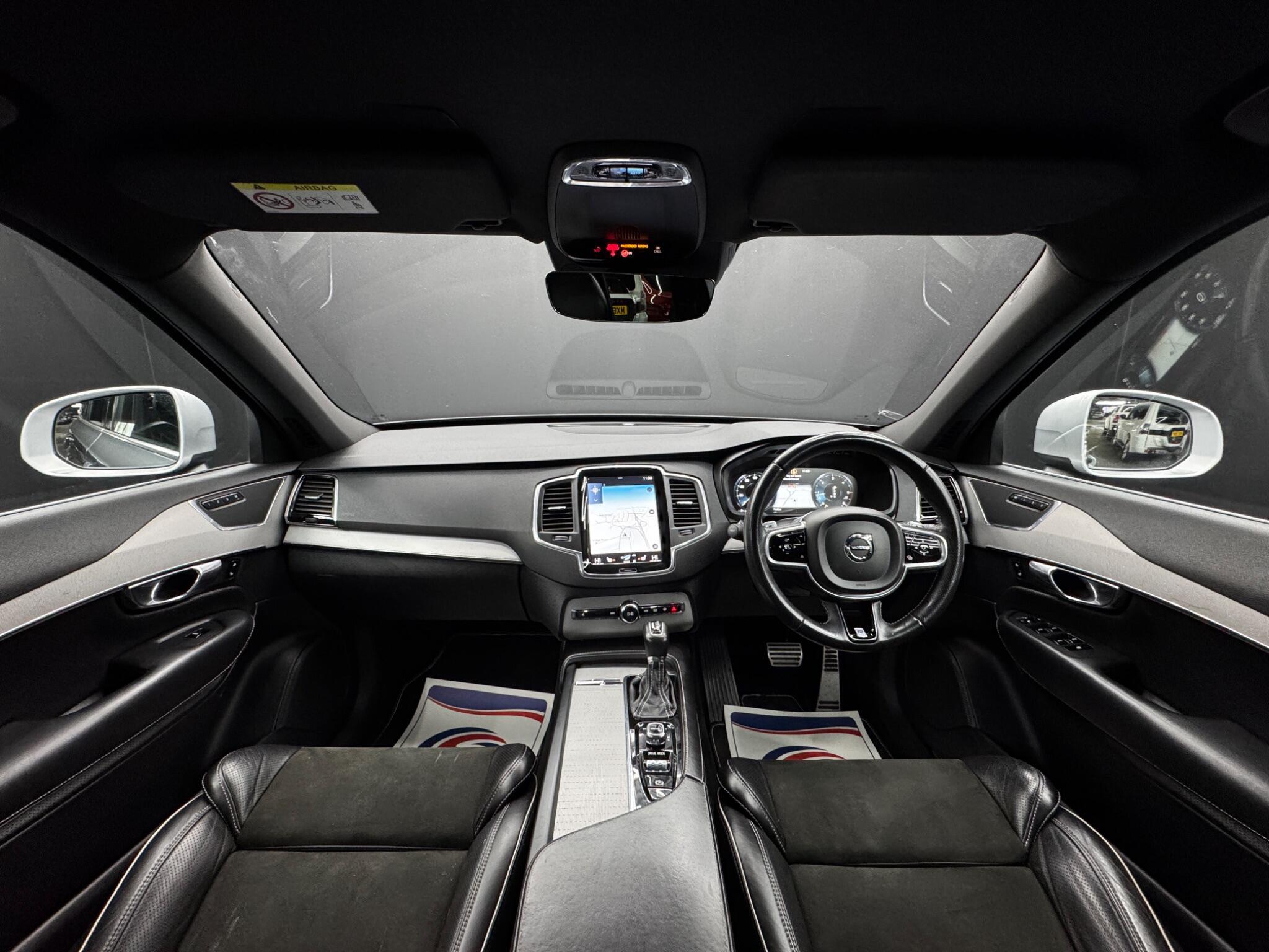 Volvo XC90 - Image 18