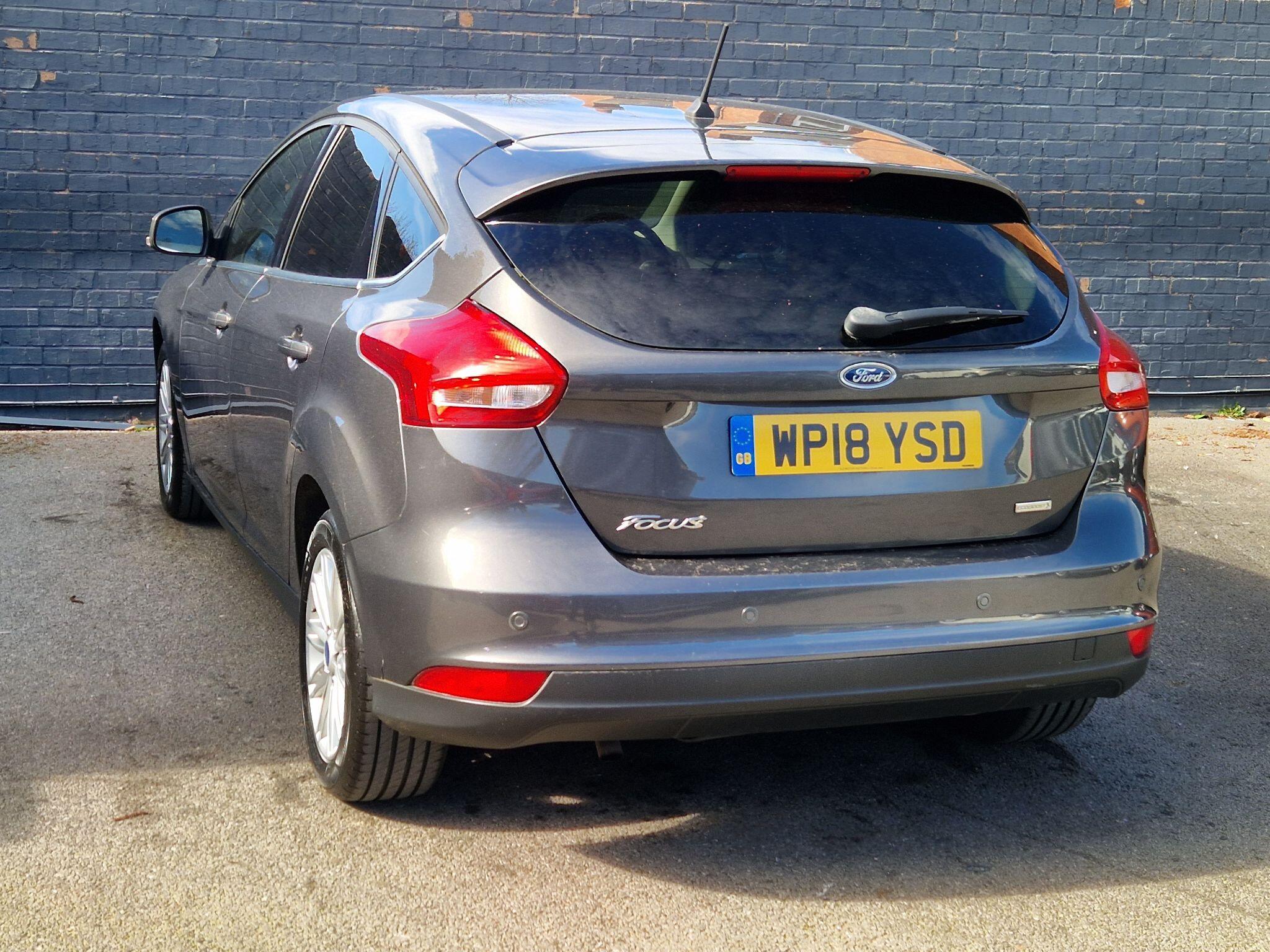 Ford Focus - Image 8