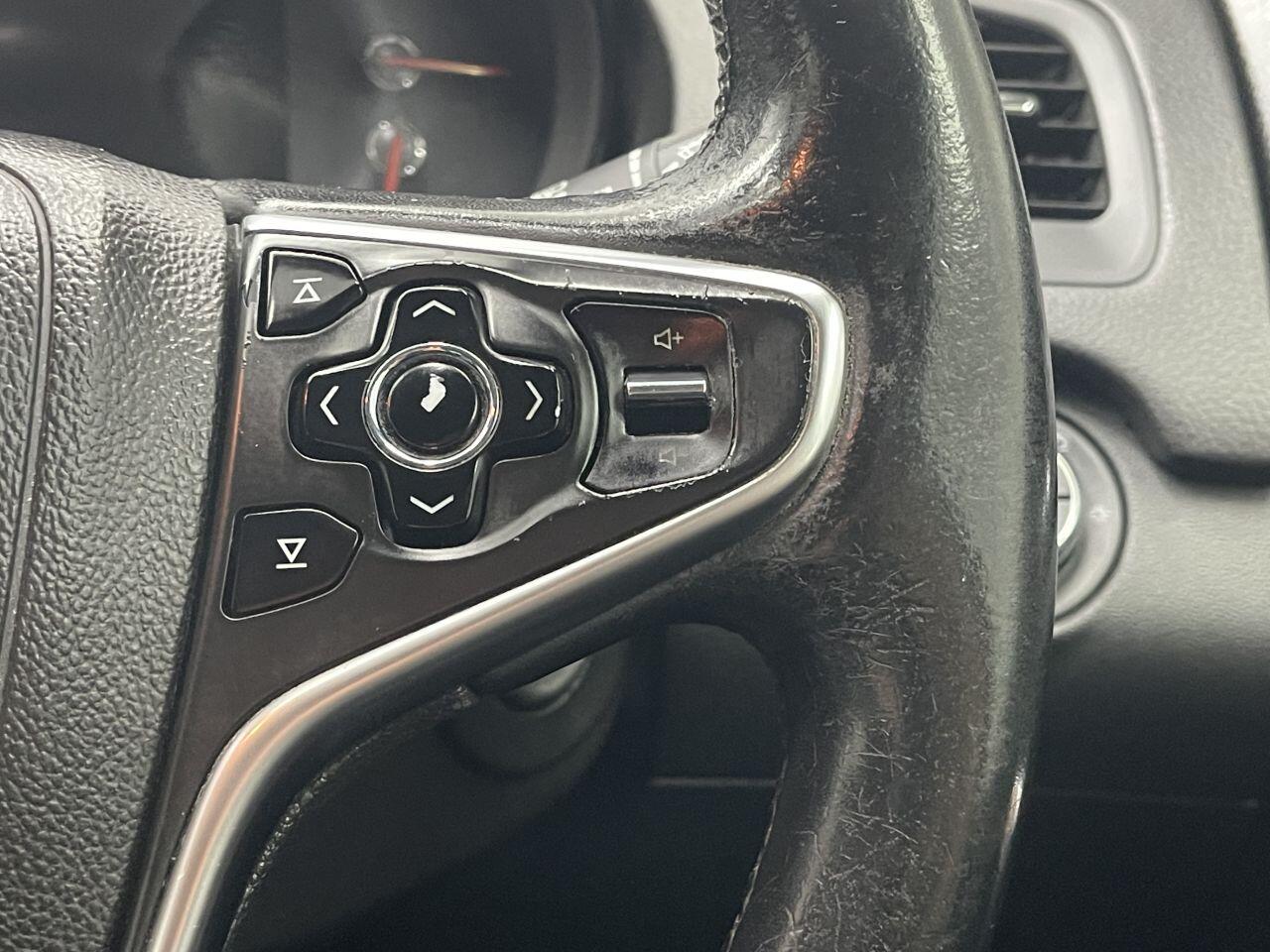 Vauxhall Insignia - Image 23