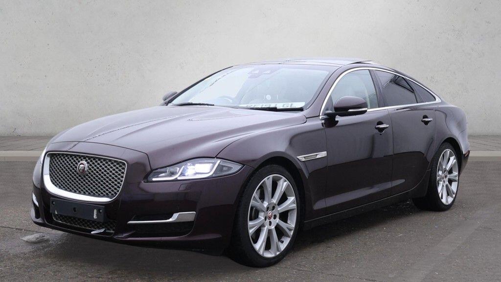 Jaguar XJ - Image 6