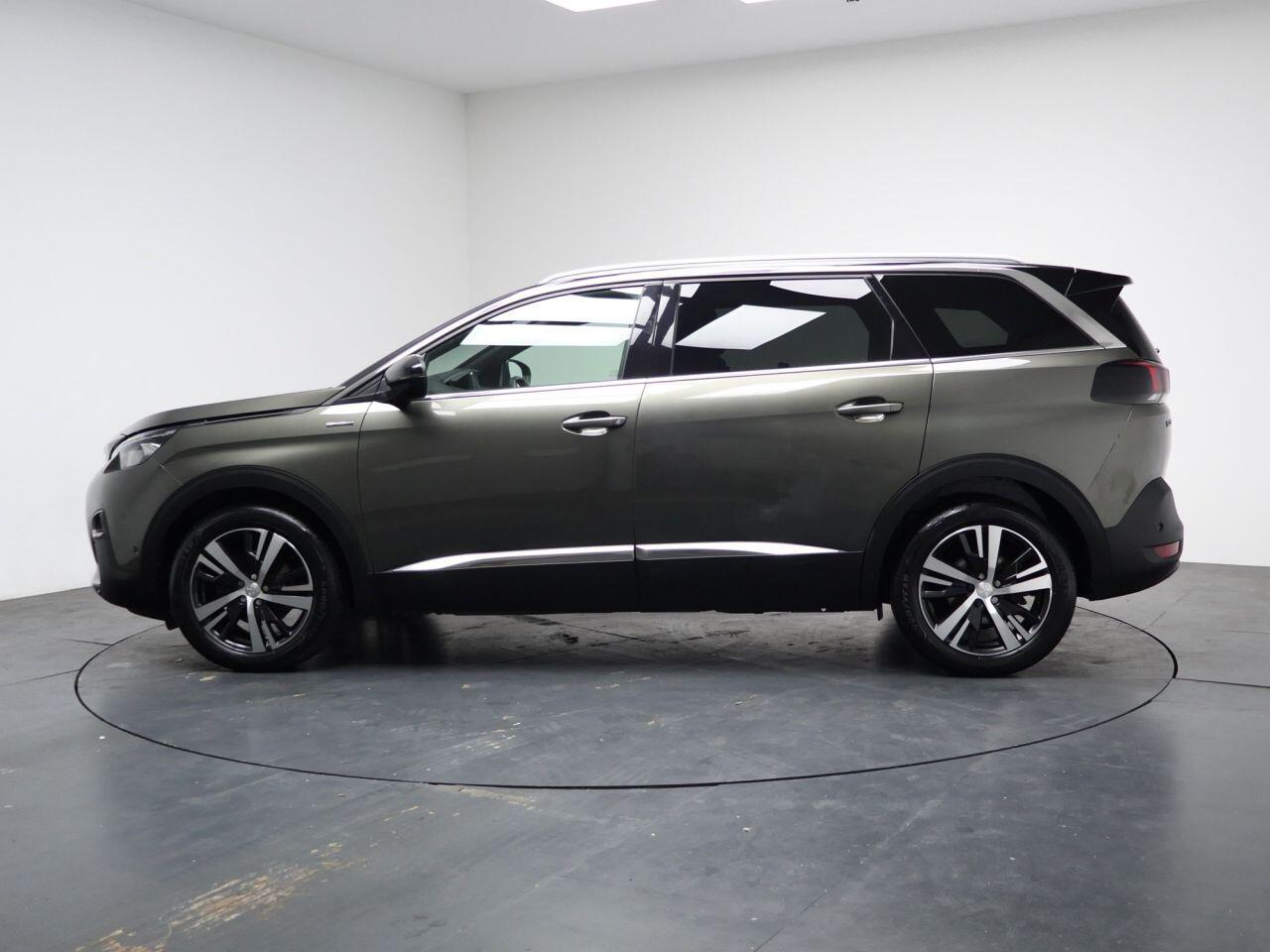 Peugeot 5008 - Image 8