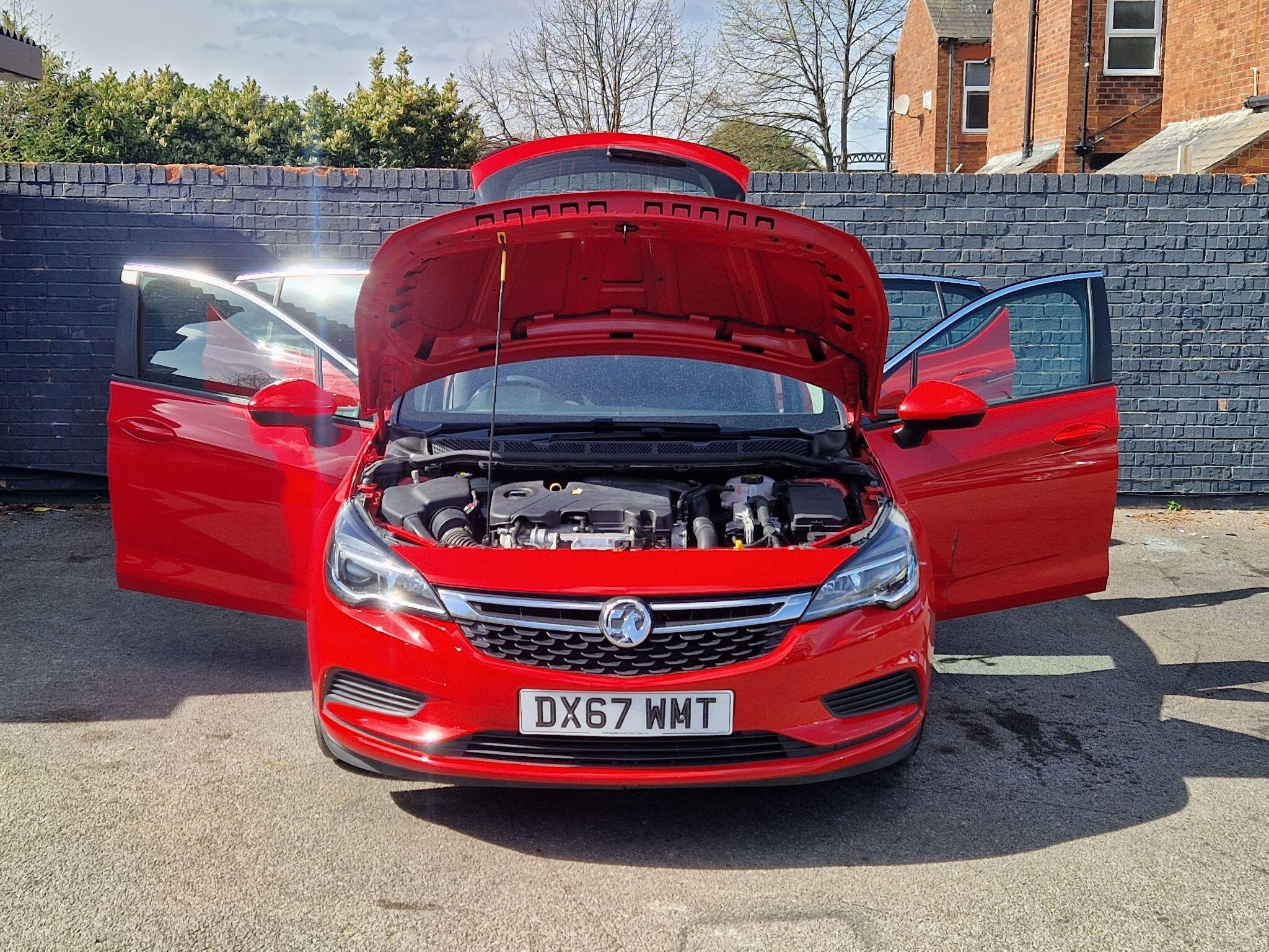 Vauxhall Astra - Image 13