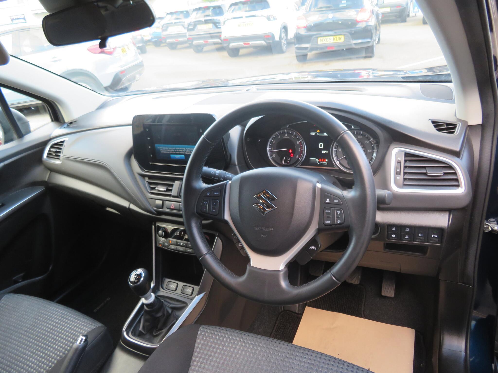 Suzuki S-Cross - Image 17