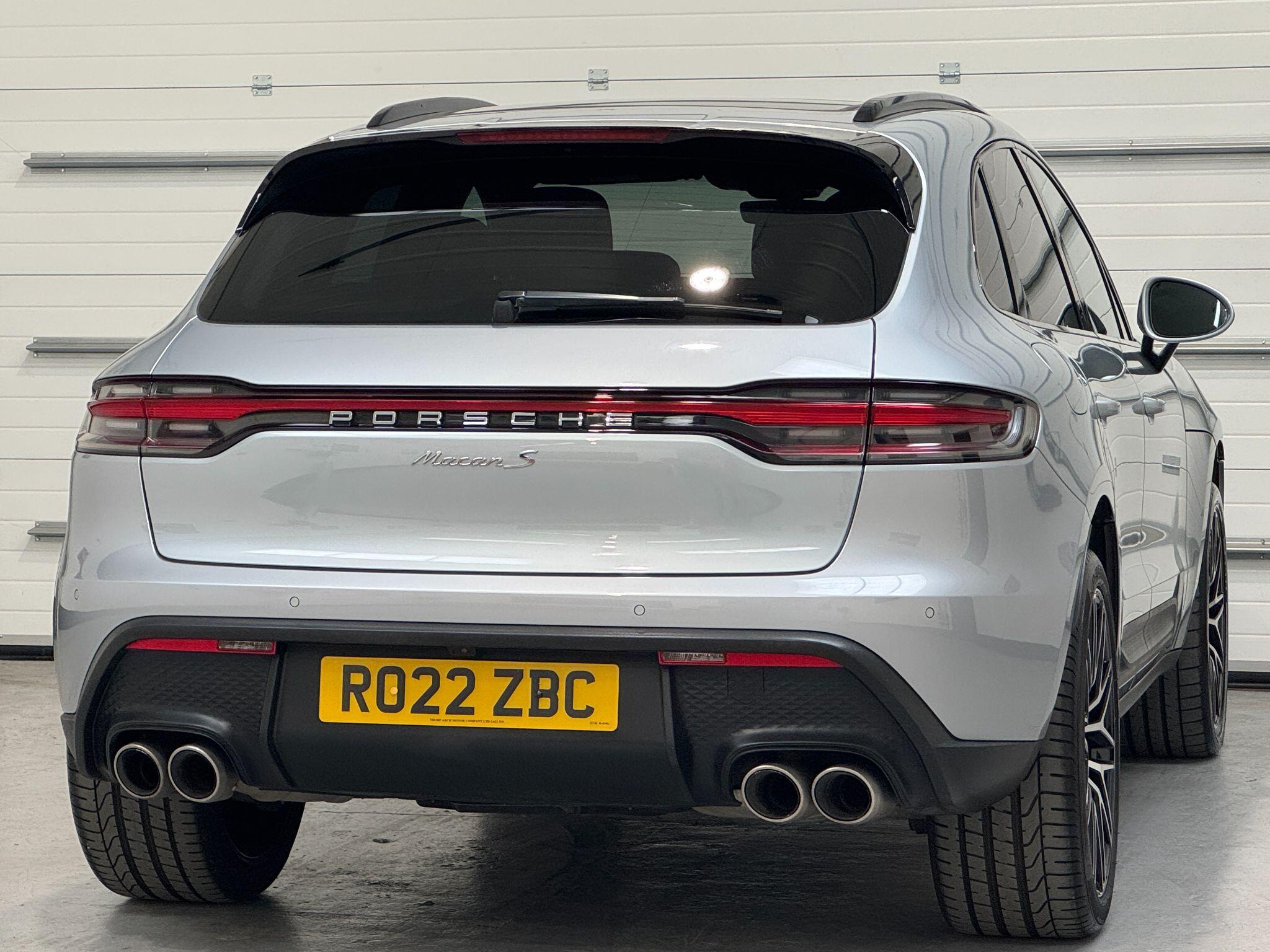 Porsche Macan - Image 12