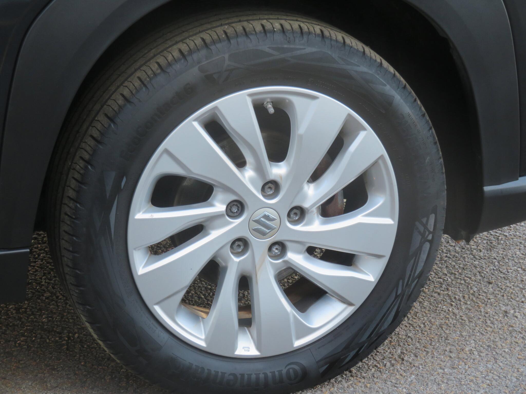 Suzuki S-Cross - Image 11