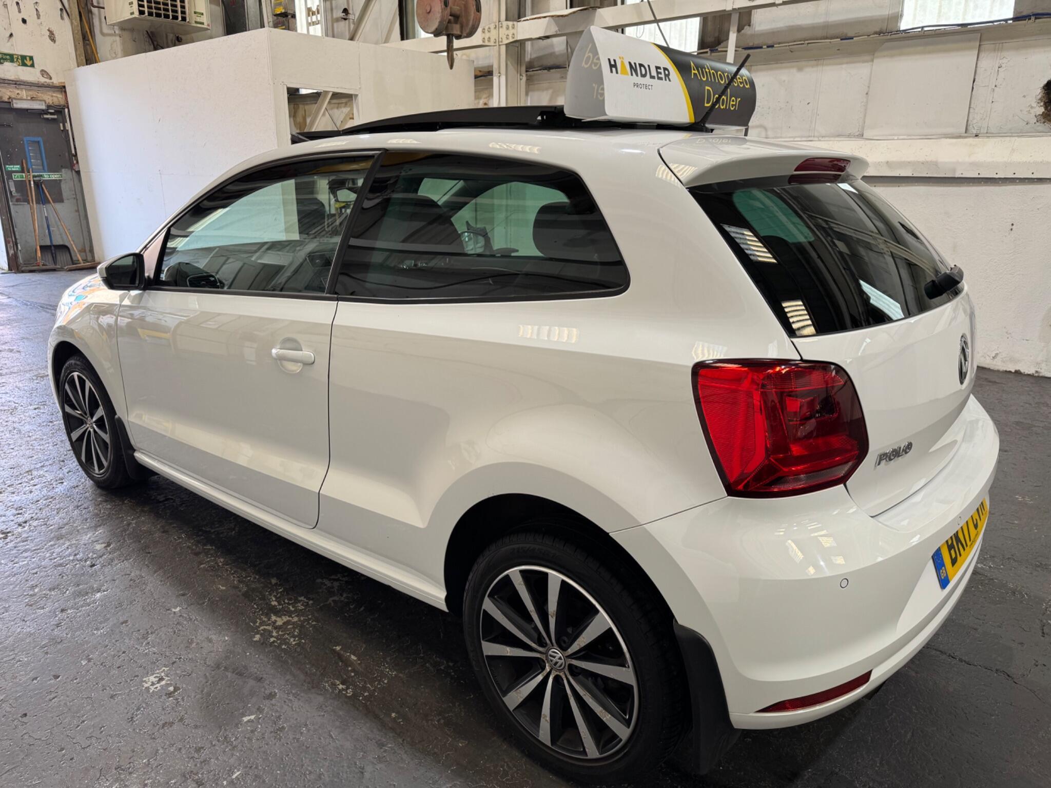 Volkswagen Polo - Image 8