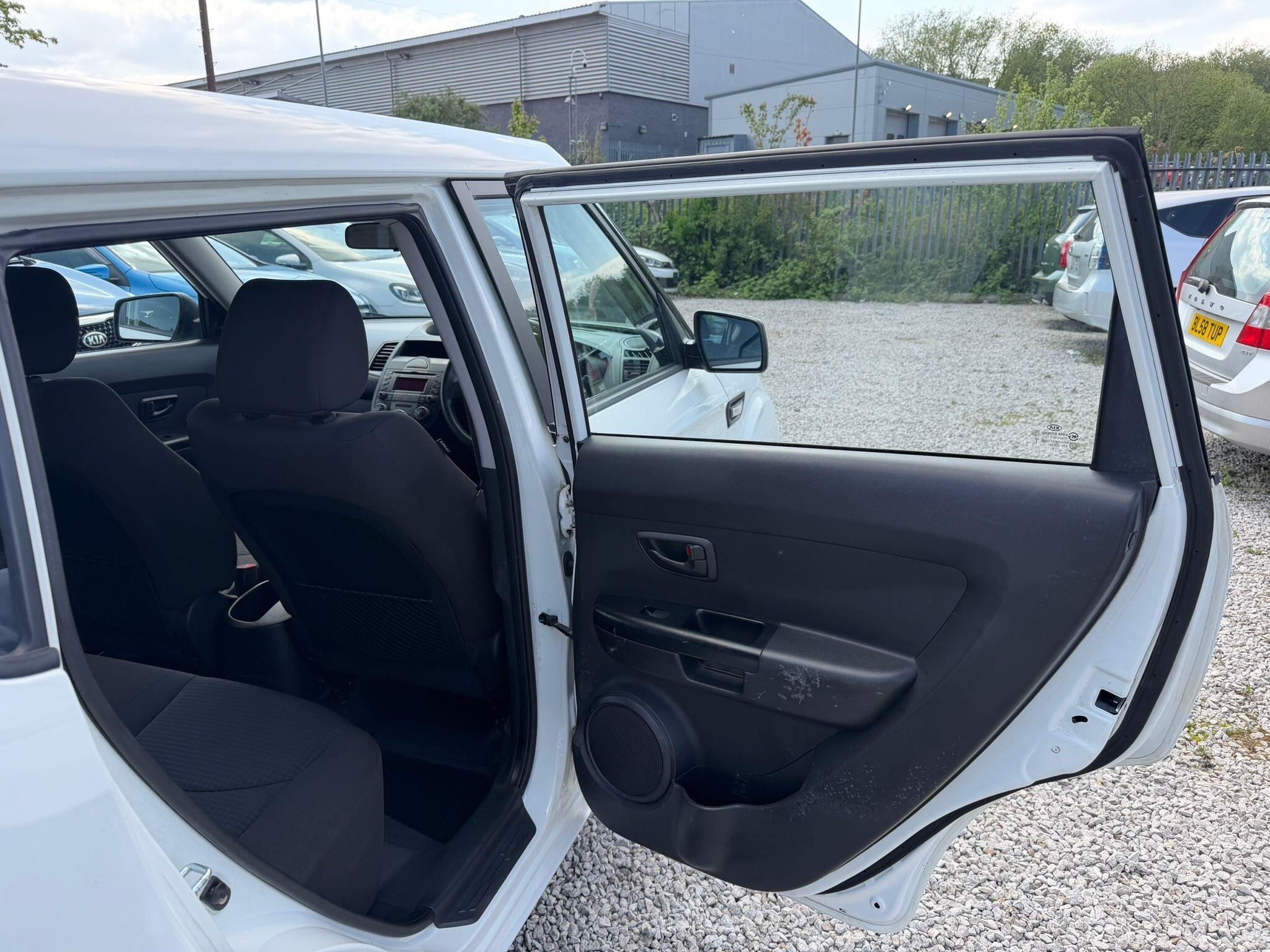 Kia Soul - Image 10