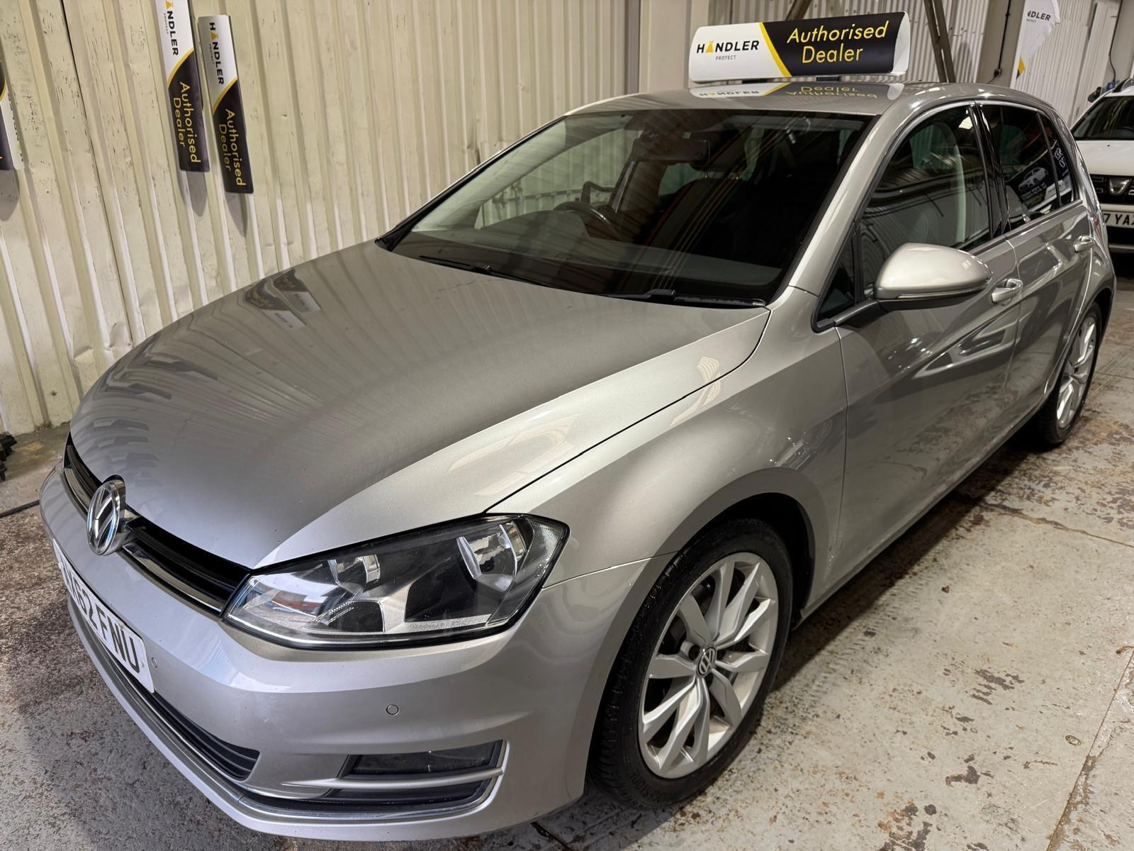 Volkswagen Golf - Image 9