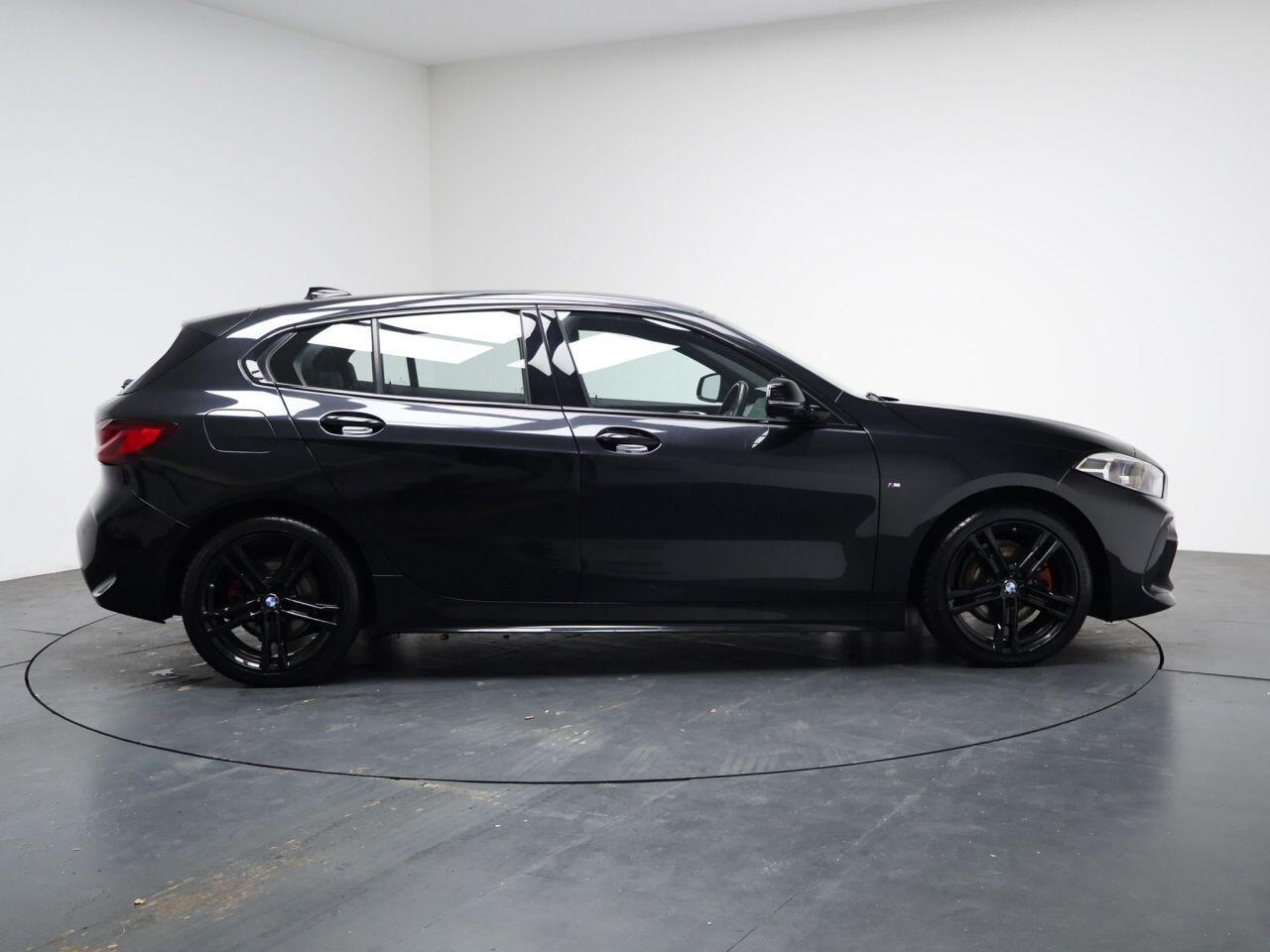 BMW 1 Series - Image 14
