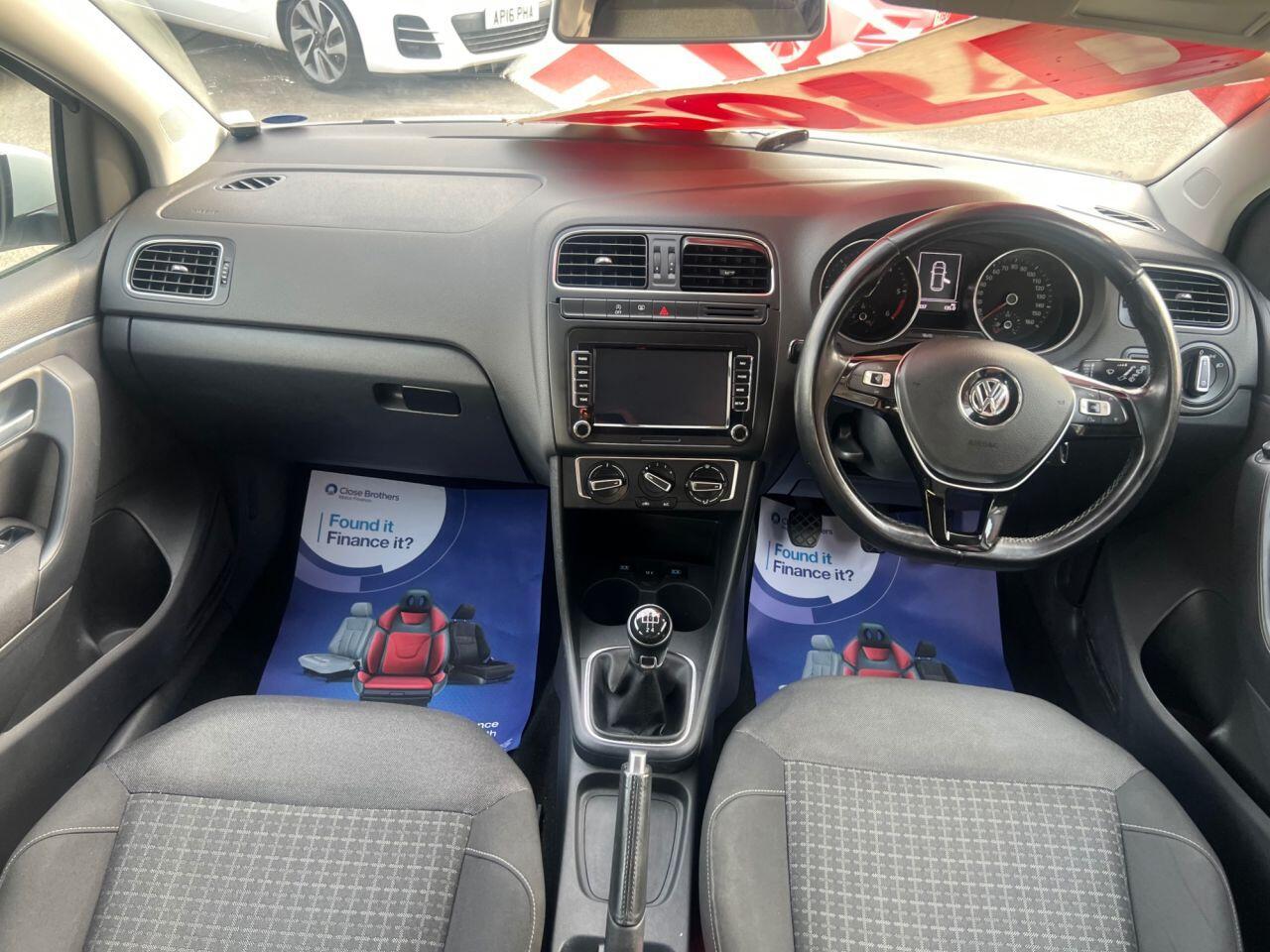 Volkswagen Polo - Image 25