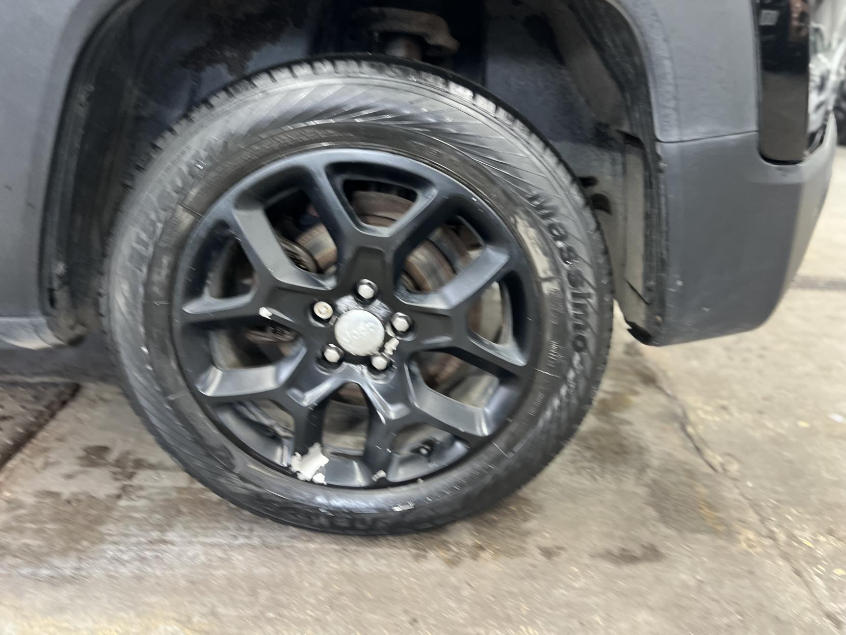 Jeep Renegade - Image 12