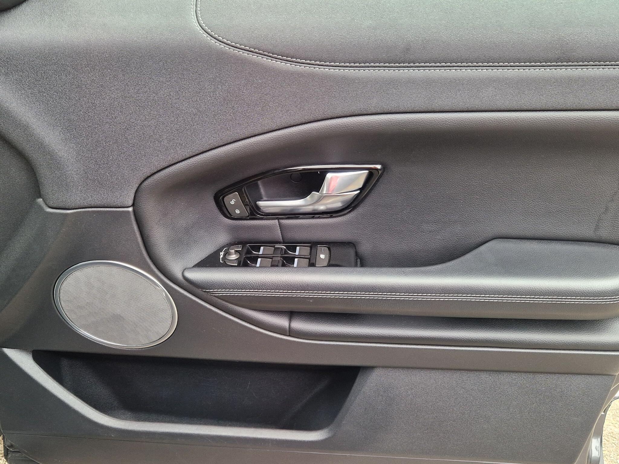 Land Rover Range Rover Evoque - Image 33