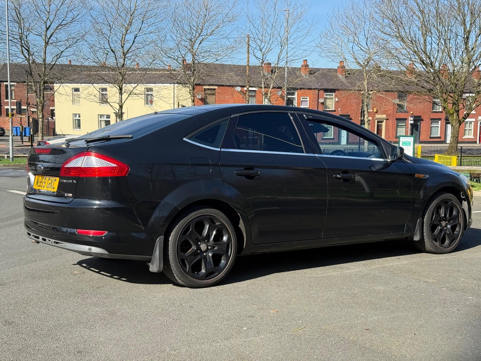 Ford Mondeo - Image 10