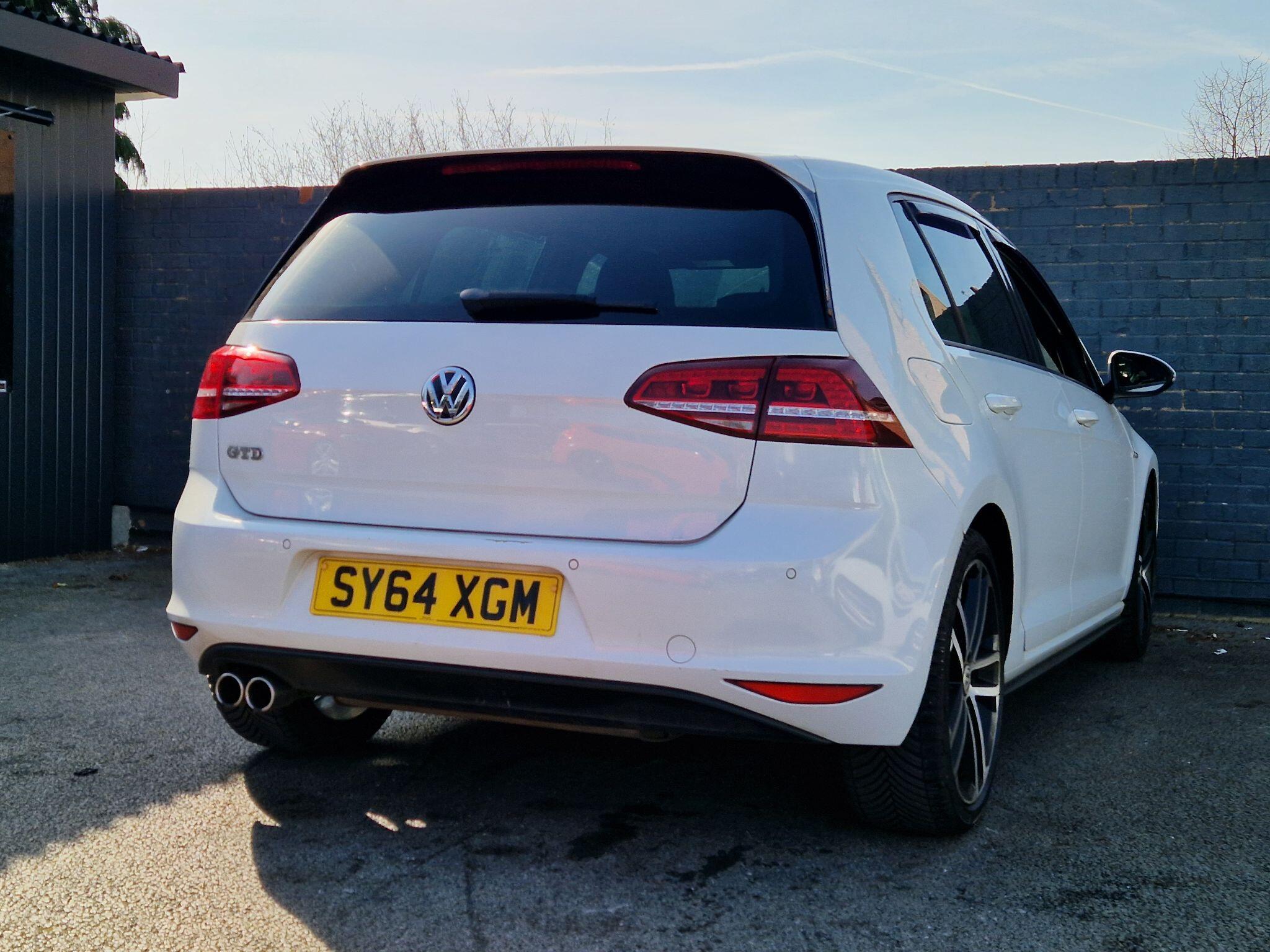 Volkswagen Golf - Image 7