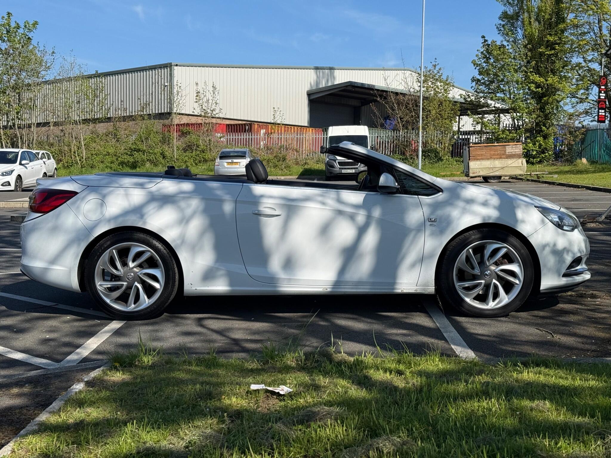Vauxhall Cascada - Image 8